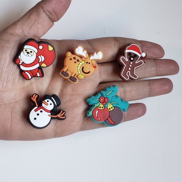 Christmas charms rubber clog shoe clip for kids bundle of 15 - Picture 2 of 3
